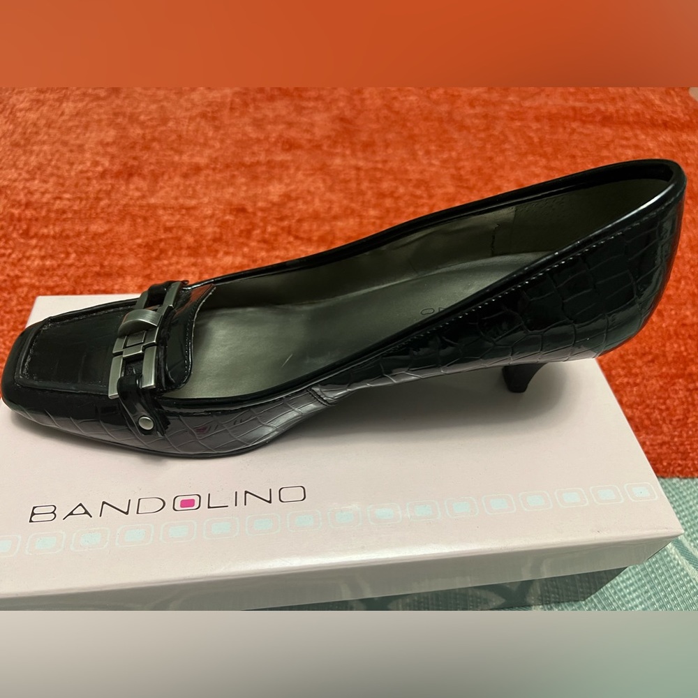 Bandolino 1 1/2” Heel